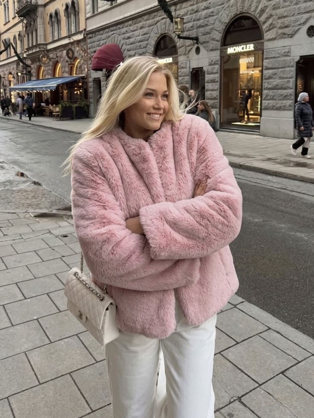 GAP Pink Fuzzy Faux Fur Jacket Y2K Plush Teddy Size XS Fall Cozy Coquette Chic